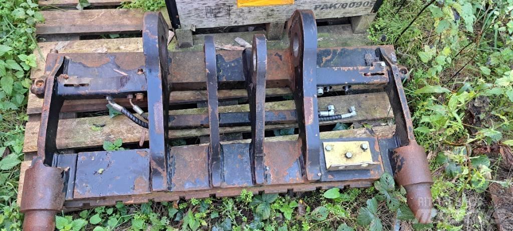 JCB TM320 PIN CONE Alte masini si accesorii pentru încarcat si sapaturi
