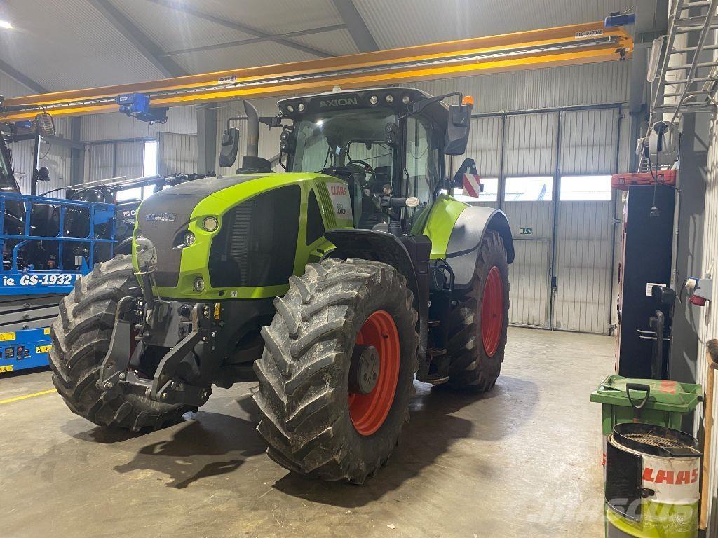 CLAAS Axion 930 Tractoare
