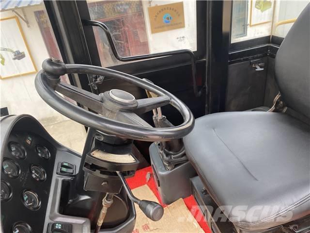 CAT 966H Incarcator pe pneuri