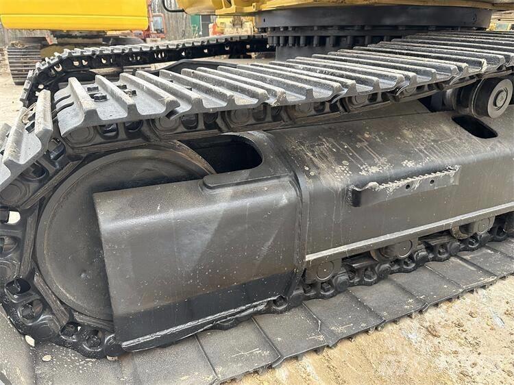 CAT 325D2 Excavatoare pe șenile
