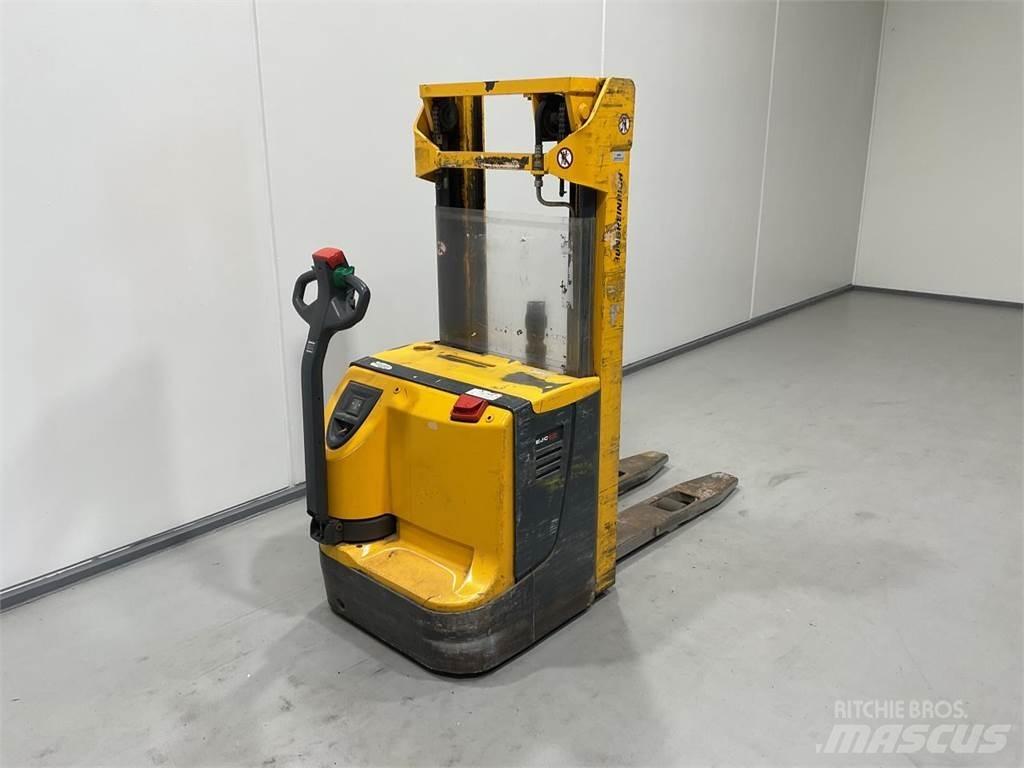 Jungheinrich EJC12 Transpaleti autopropulsanti