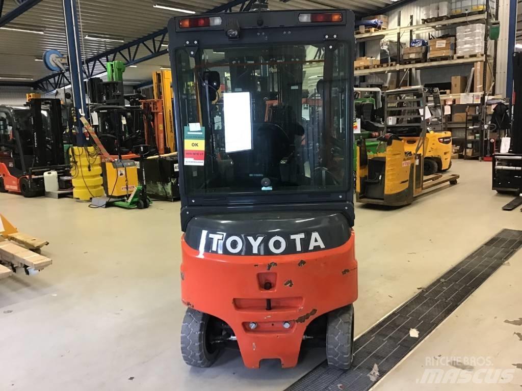 Toyota 8 FB MKT 30 Stivuitor electric