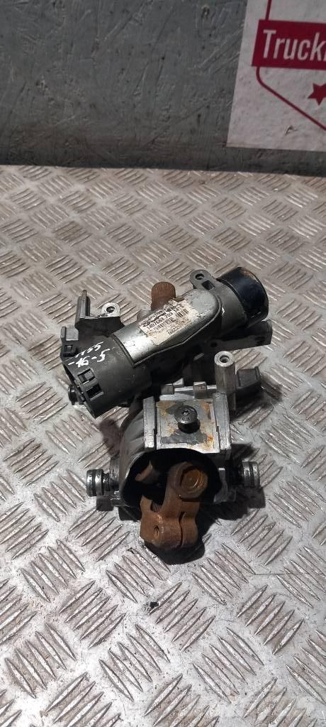 Scania R 420   1407683 Cabine si interior