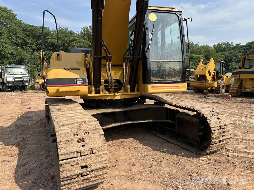 CAT 330 B L Excavatoare pe șenile
