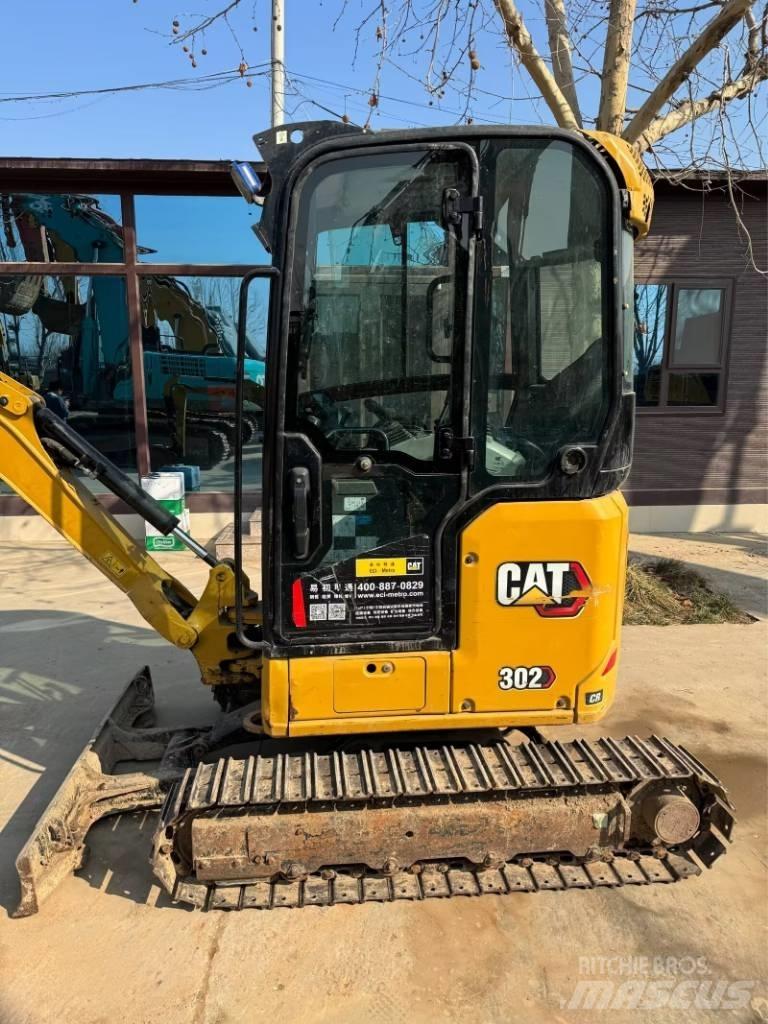 CAT 302 Excavatoare pe șenile
