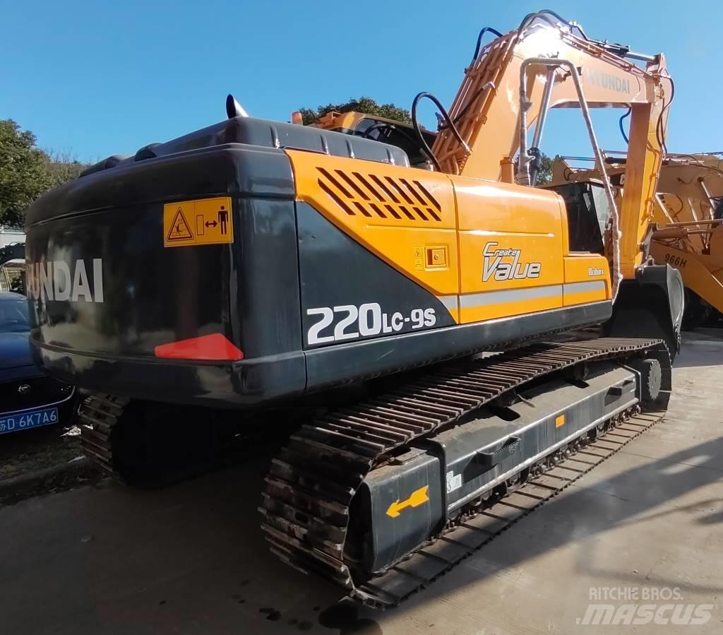 Hyundai 220LC-9S Excavatoare pe șenile
