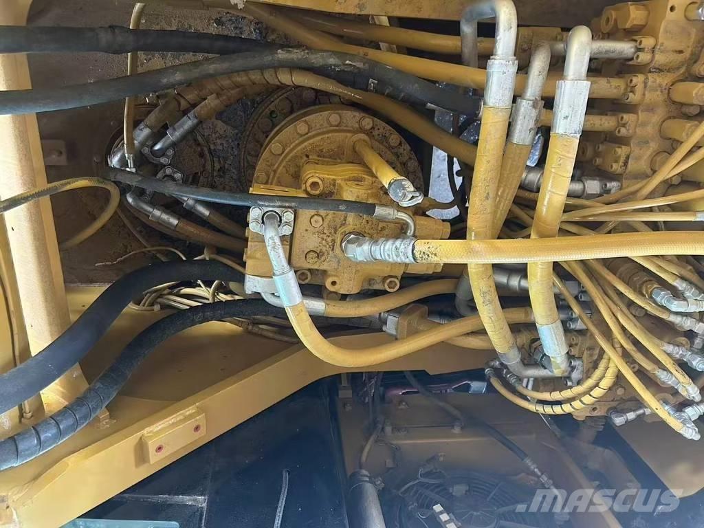 CAT 329 D L Excavatoare pe șenile
