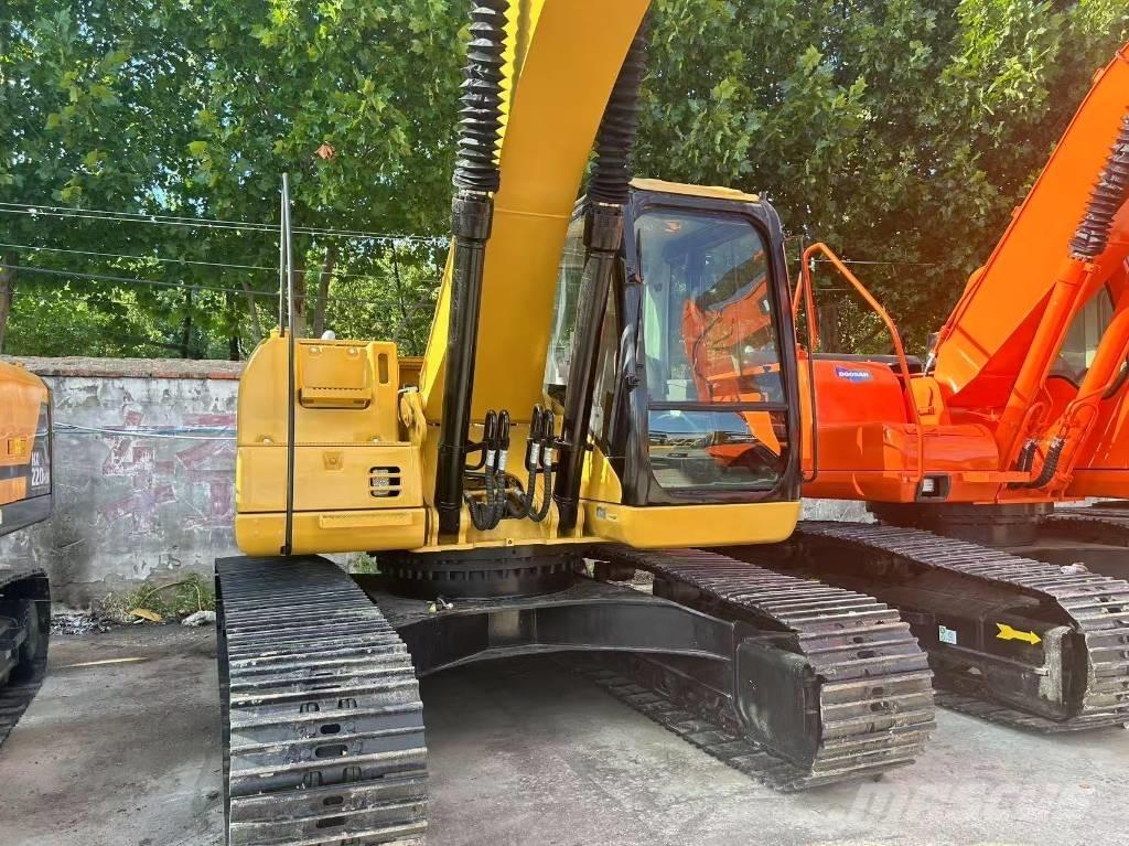 CAT 320 CL Excavatoare pe șenile
