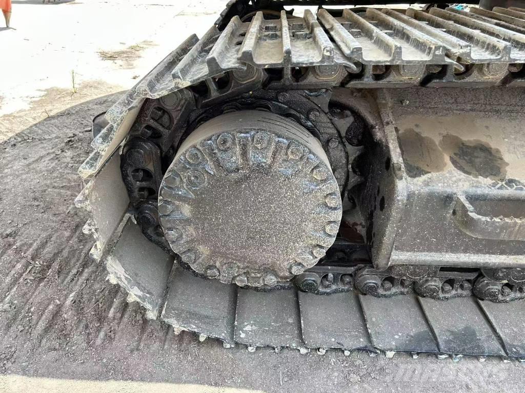 CAT 320 CL Excavatoare pe șenile

