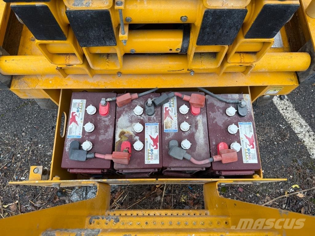 Haulotte Compact 14 Platforme foarfeca