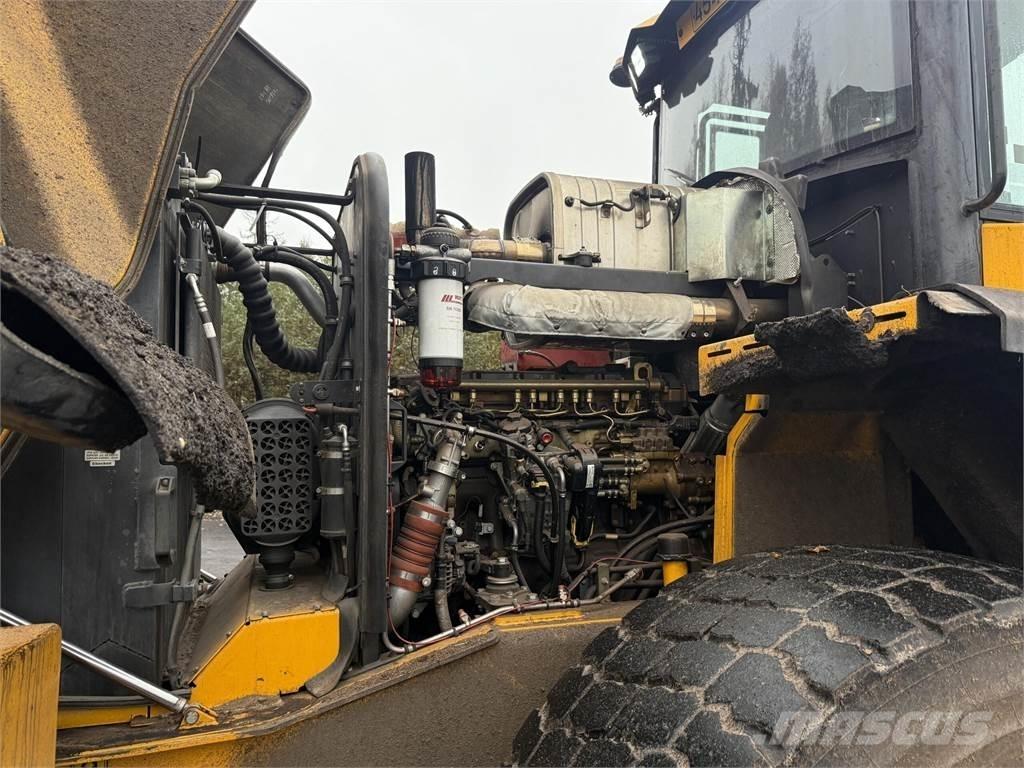 JCB 457HT Incarcator pe pneuri