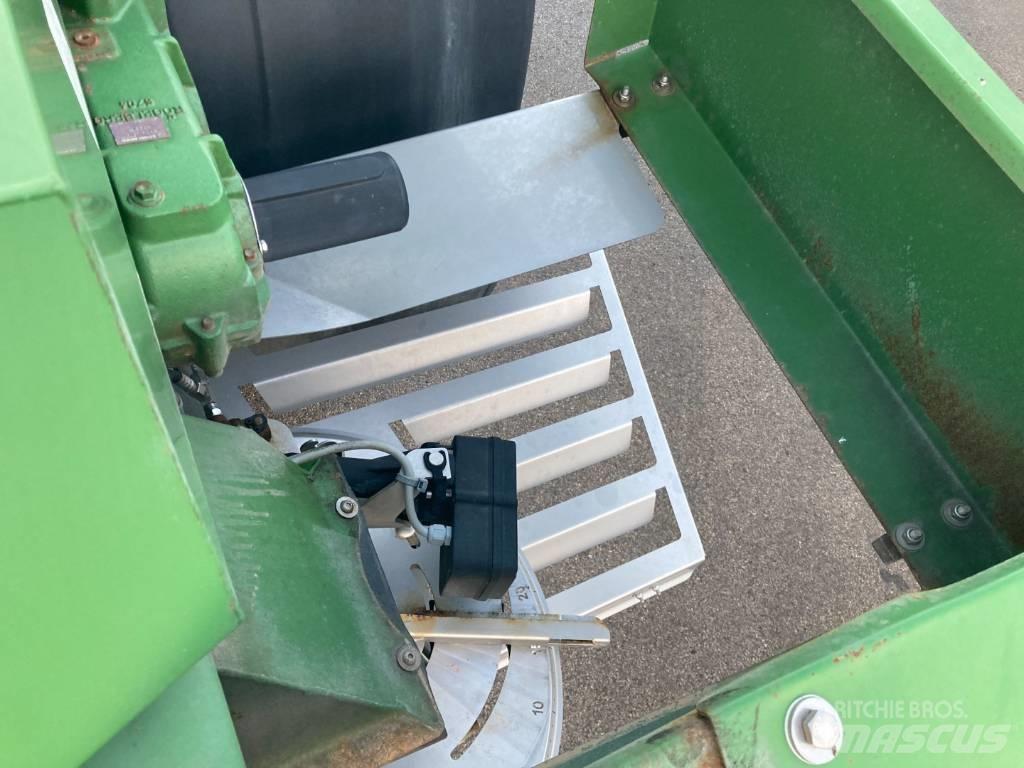 Amazone ZG-B 5500 Împrastierea mineralelor