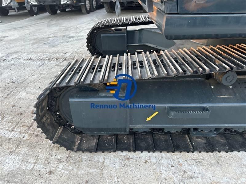 Hyundai HX220 HD Excavatoare pe șenile
