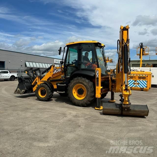 JCB 3CX Plus Buldoexcavatoare