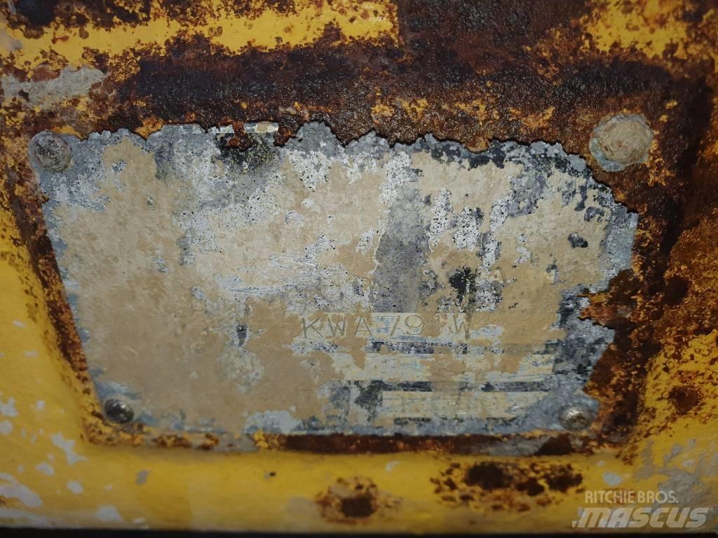Komatsu WA180.3 Axe
