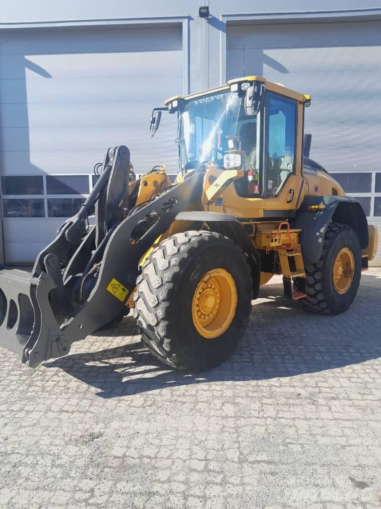 Volvo L90H Incarcator pe pneuri
