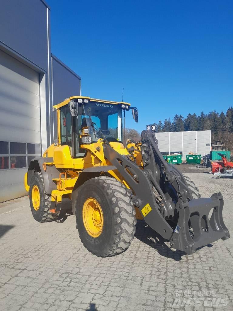 Volvo L90H Incarcator pe pneuri