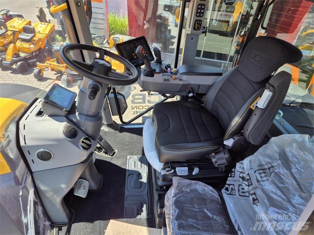 JCB FASTRAC 4220 Tractoare