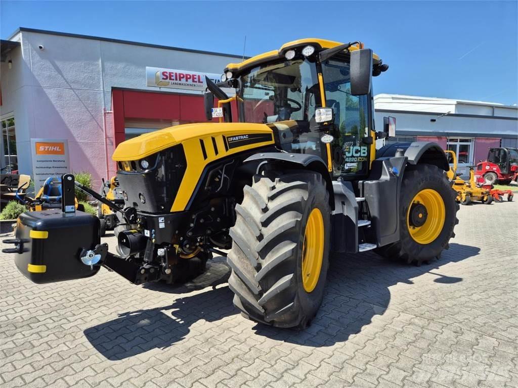 JCB FASTRAC 4220 Tractoare