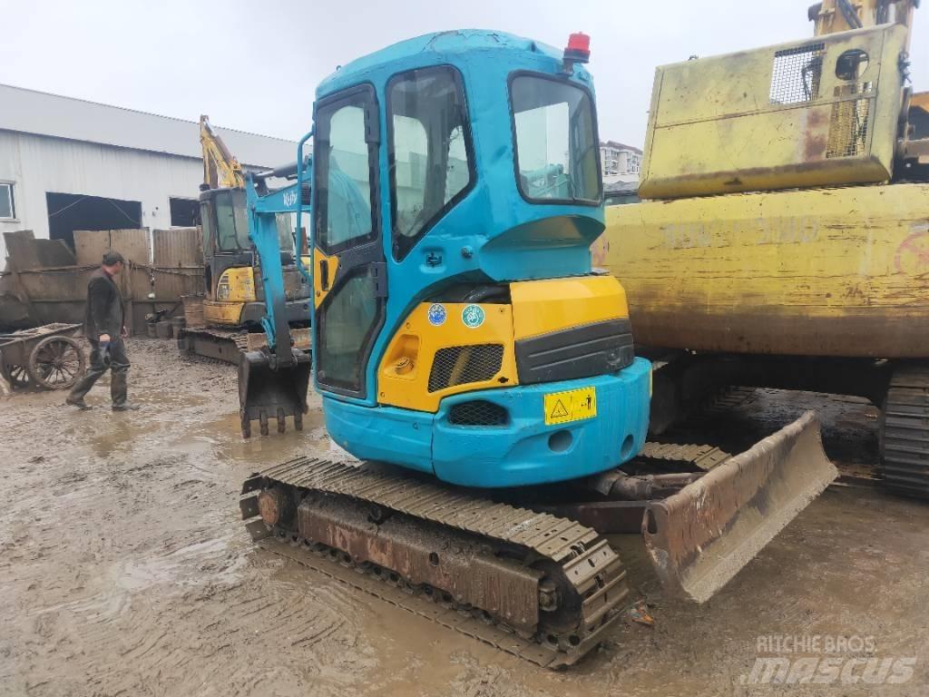 Kubota KX135 Excavatoare pe șenile
