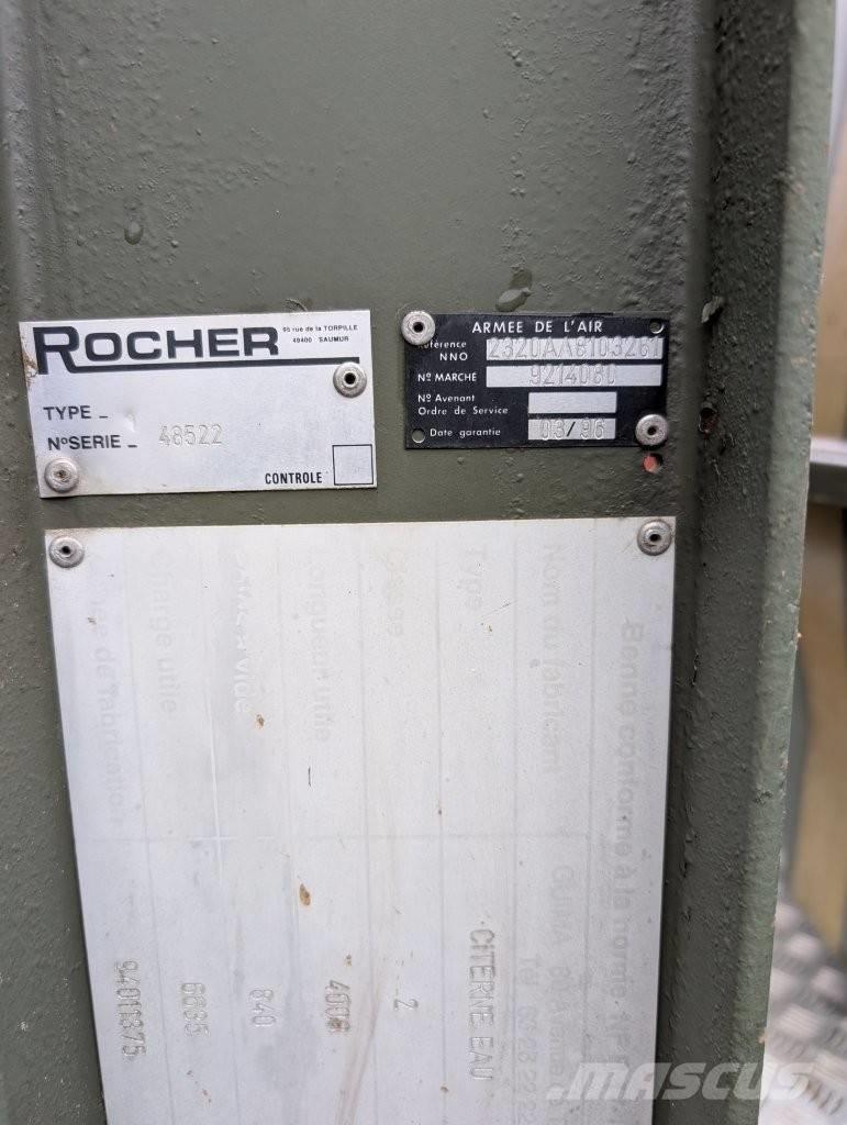  Rocher Citerne Remorci Cisterne