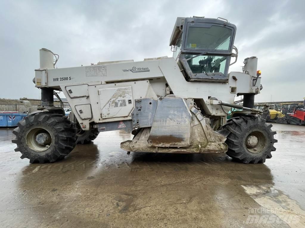 Wirtgen WR 2500S Reciclatori asfalt