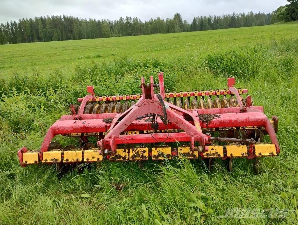 Väderstad CR 3000 Grape cu disc