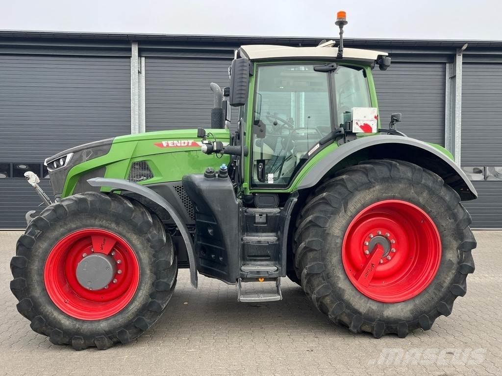 Fendt 930 gen7 Tractoare