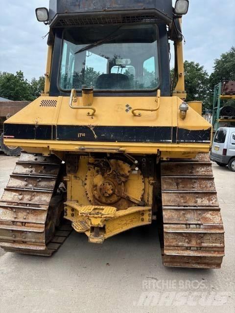 CAT D 6 M XL Buldozere pe senile