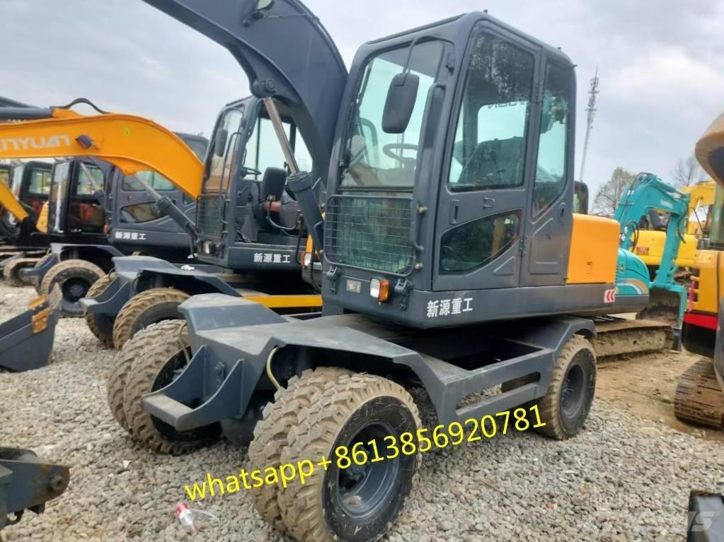 Xinyuan XYB75W-9 Excavatoare cu roti