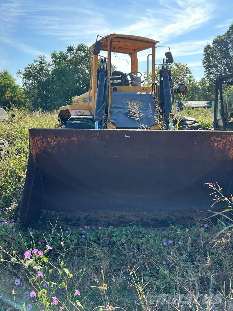 JCB 426 B Incarcator pe pneuri