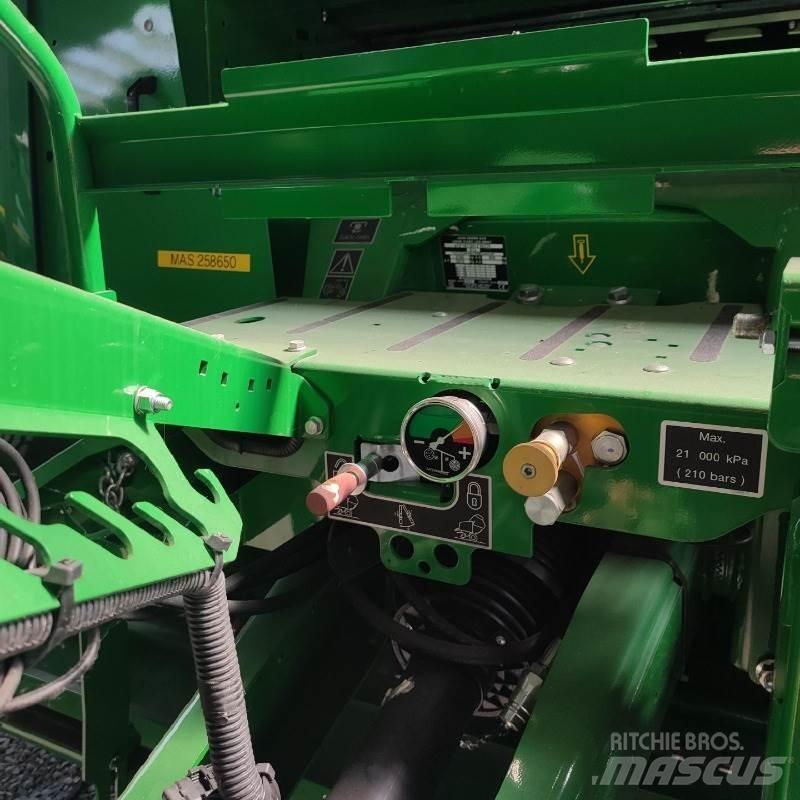 John Deere F441M Masina de balotat cilindric