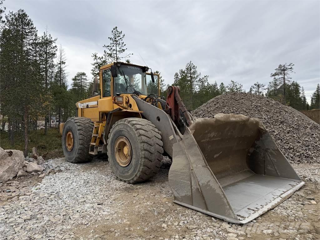 Volvo L220D Incarcator pe pneuri