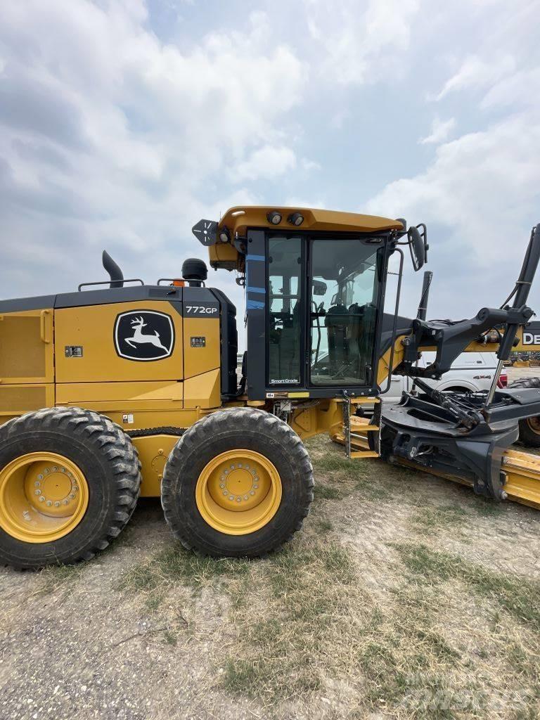 John Deere 772 GP Gredere
