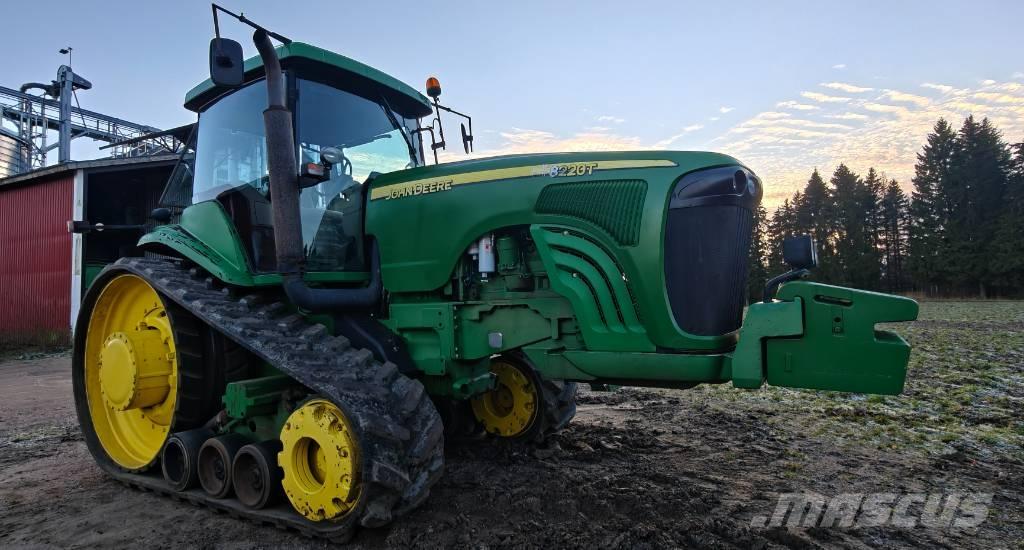 John Deere 8220 T Tractoare