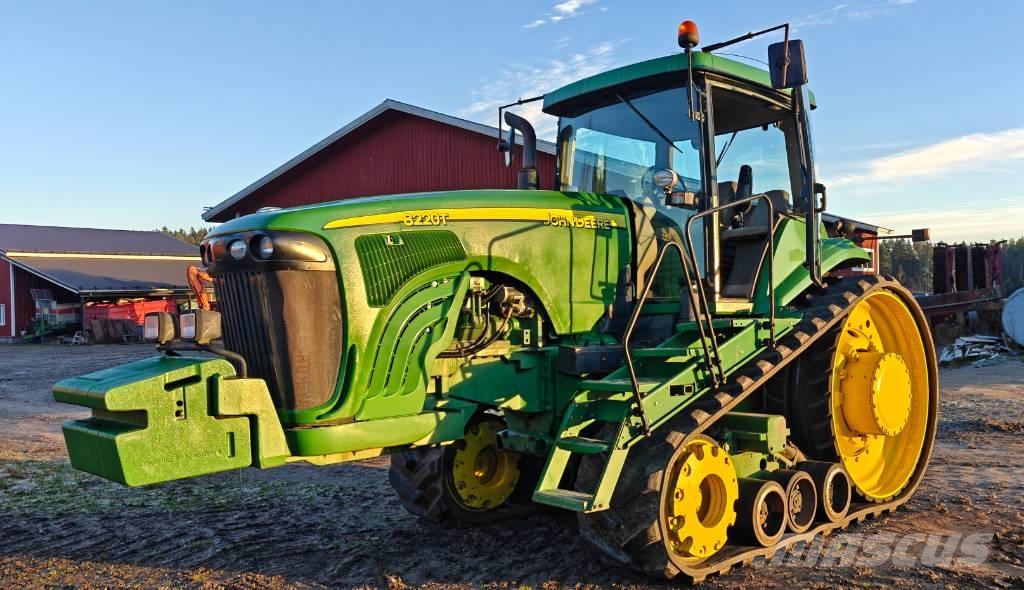 John Deere 8220 T Tractoare