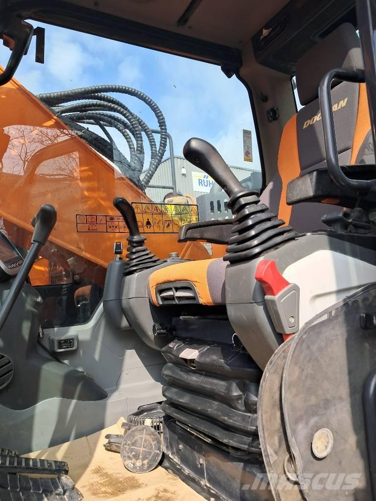 Doosan DX 235 LCR-5 Excavatoare pe șenile
