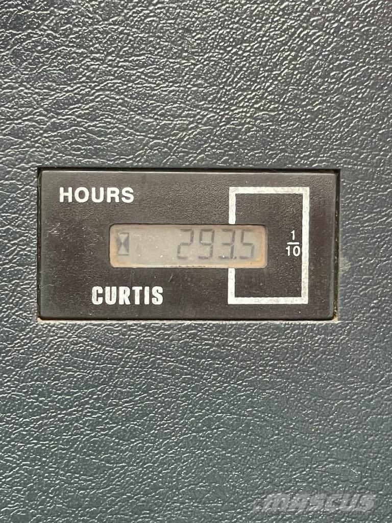 Hyundai 220LC-9S Excavatoare 7t - 12t