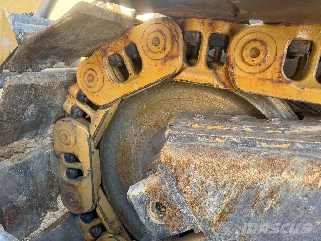 CAT D 6 T XL Buldozere pe senile