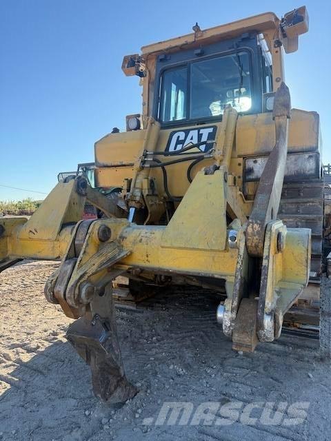 CAT D 6 T XL Buldozere pe senile