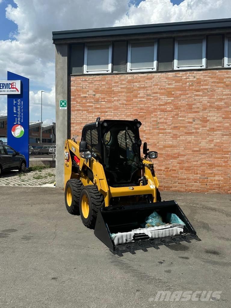 CAT 226D3 Mini incarcator