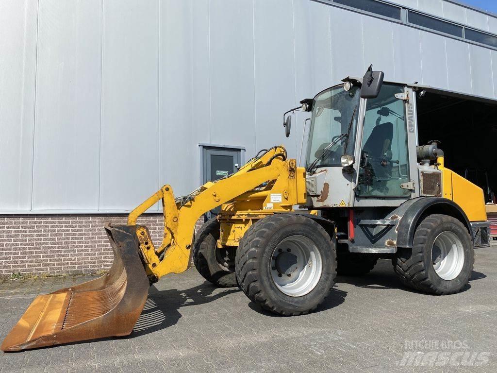 Paus SL755 Incarcator pe pneuri
