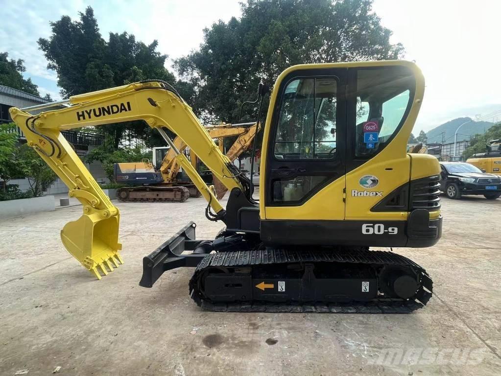 Hyundai R60-9 Excavatoare pe șenile
