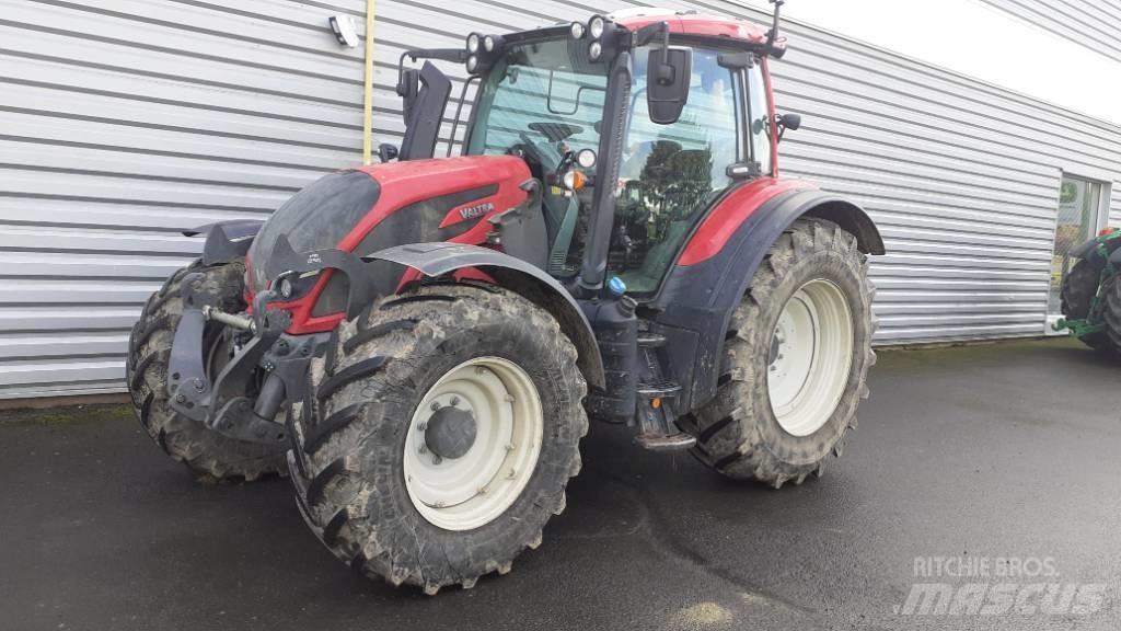 Valtra N 154 Tractoare