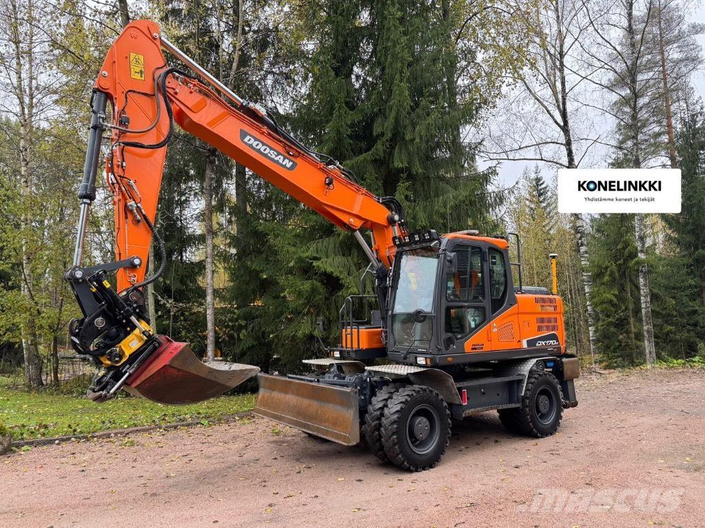 Doosan DX 170 W-5 Excavatoare cu roti
