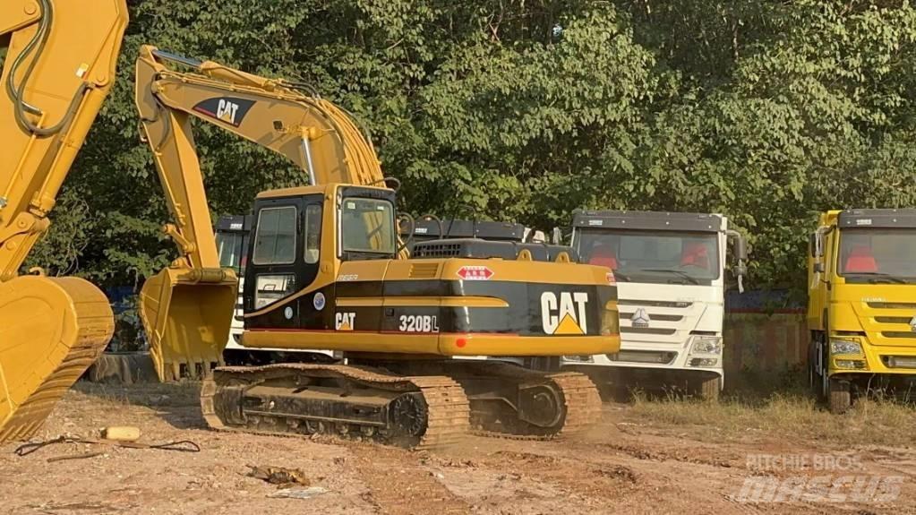 CAT 320 B Excavatoare pe șenile
