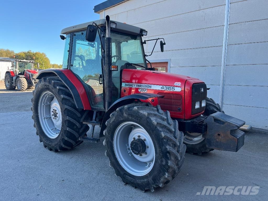 Massey Ferguson 4365 Tractoare