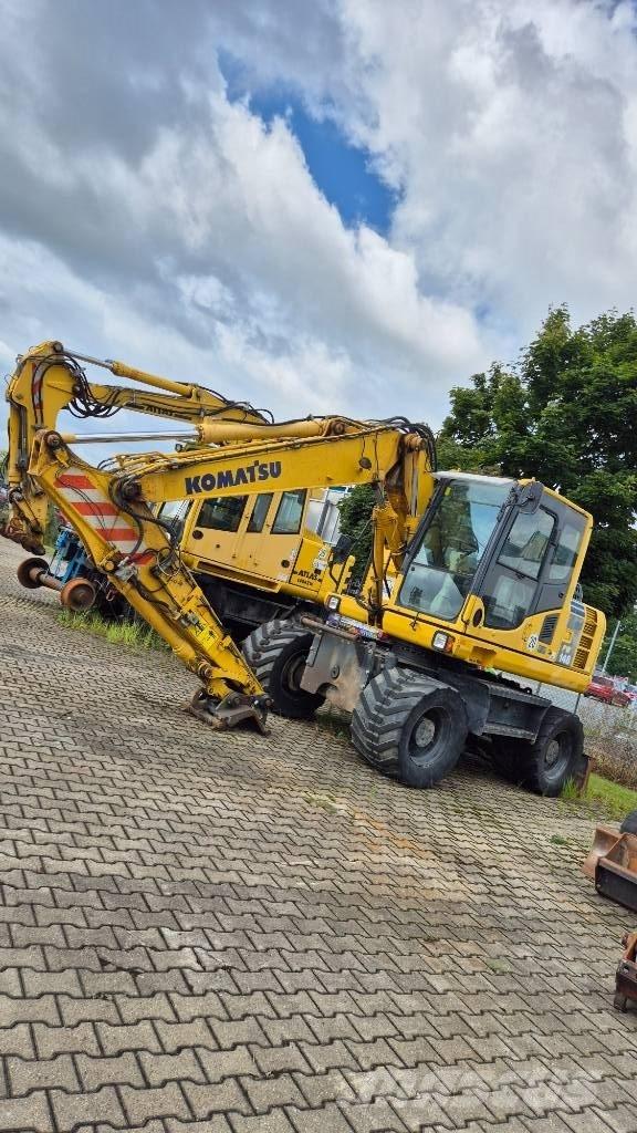 Komatsu PW148-8 Excavatoare cu roti