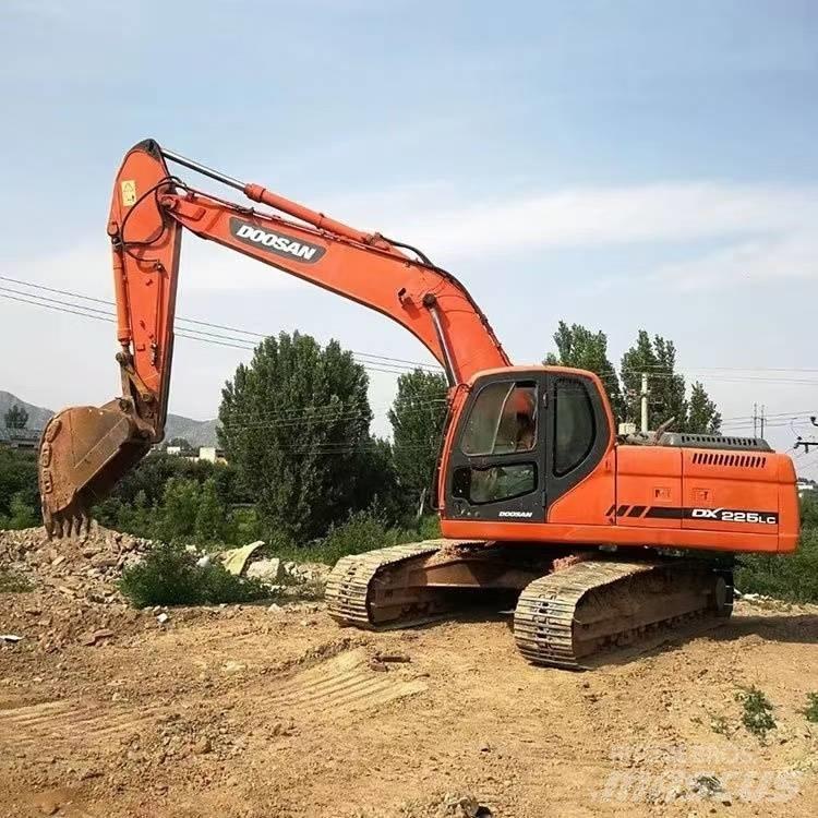 Doosan DX 225 LC-9C Excavatoare pe șenile
