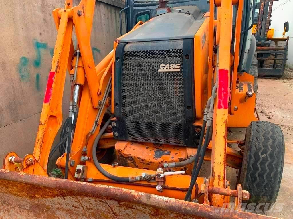 CASE 580 M Buldoexcavatoare